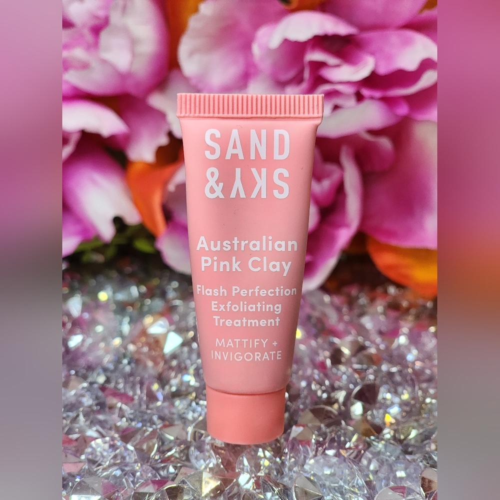 **5 for $25** Sand & Sky Australian Pink Clay Exfoliator